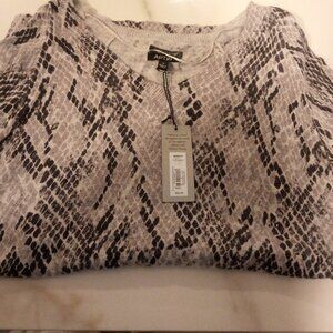 Cashmere Blend Sweater NWT Size Small